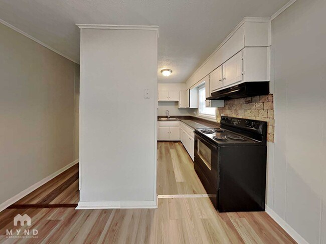 Foto del edificio - 10204 Allen Dr SW