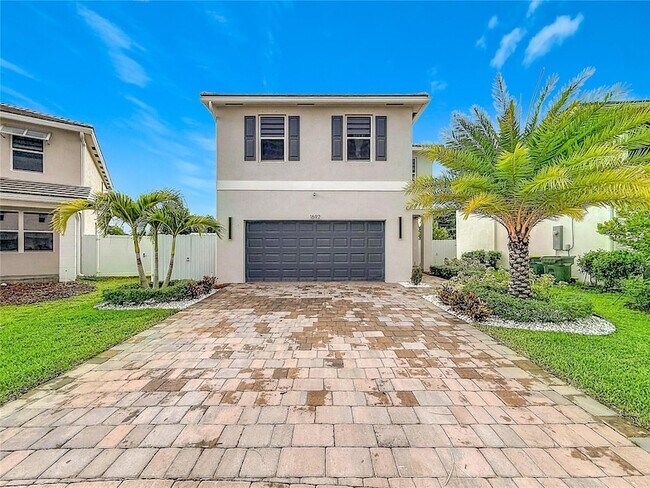 Foto del edificio - 1692 SE 7th Ct