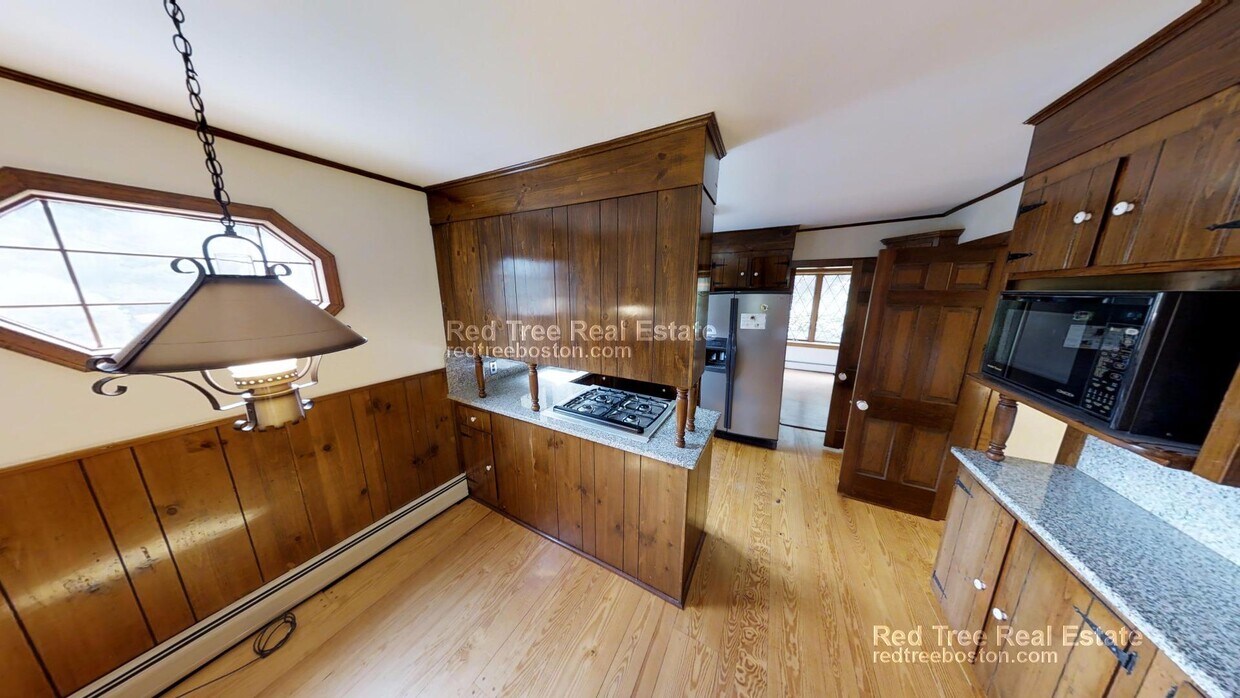 Primary Photo - 63 Johnson St