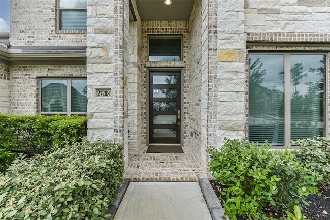 Foto del edificio - 27208 Starry Oaks Dr