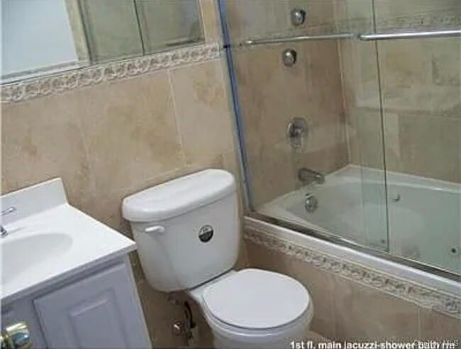 Building Photo - 20 Bronx St