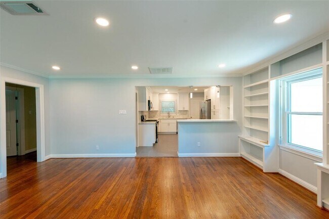 Foto del edificio - 2914 Suffolk Dr
