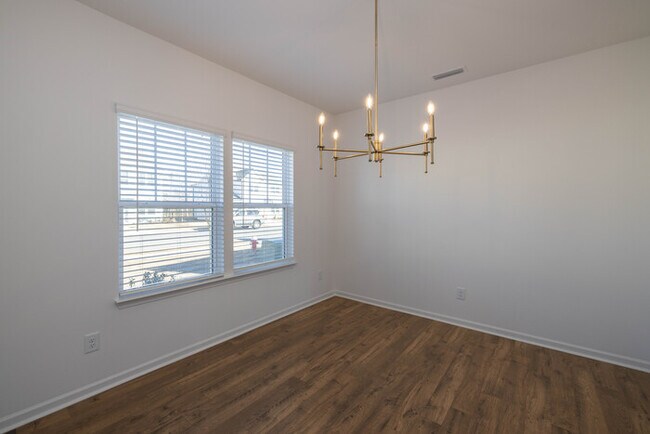 Foto del edificio - NEW CONSTRUCTION 4BD/2.5 Home in Stonebridge - Golf Course View