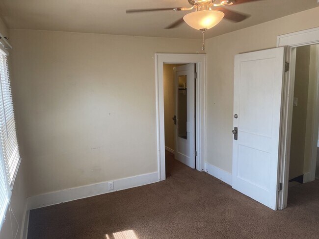 Foto del edificio - 1831 12th Ave