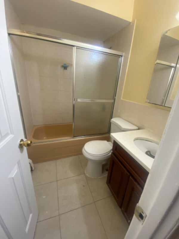 5815 74th St Unit 1, Queens, NY 11379 Room for Rent in Queens, NY