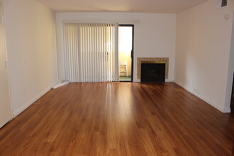 Primary Photo - 516 Glenrock Ave