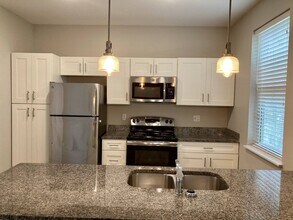 Antioch Crossing photo'