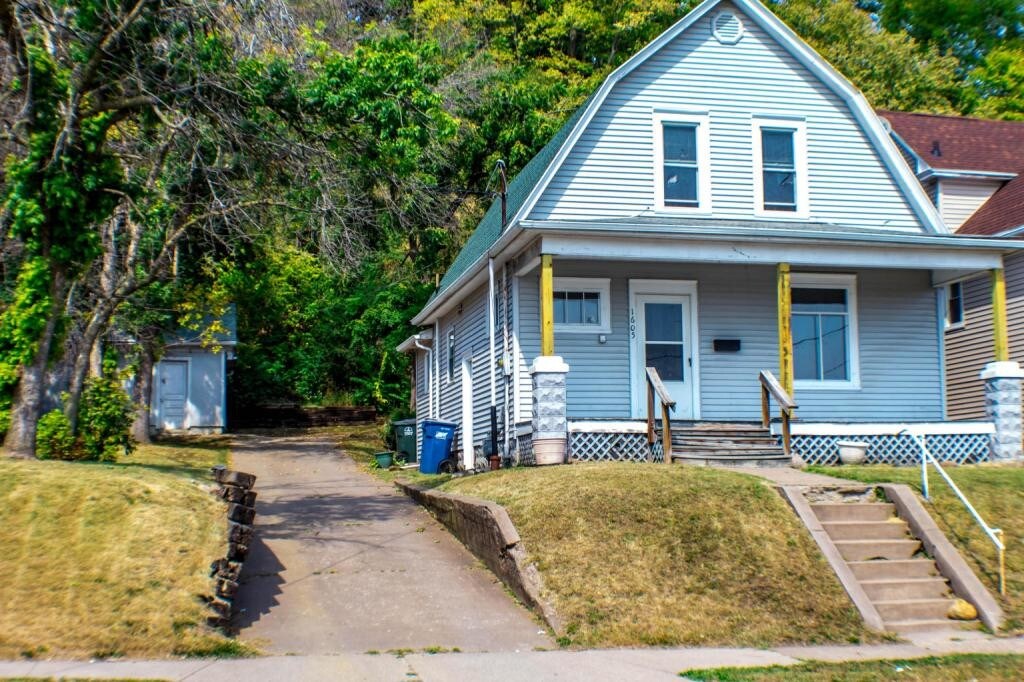1605 Hershey Ave, Muscatine, IA 52761 House for Rent in Muscatine, IA