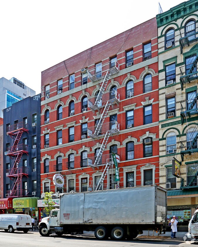 83-81 Chrystie Street - 83-81 Chrystie St
