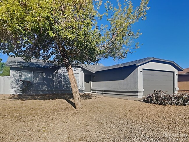Foto del edificio - 4432 N 86th Dr