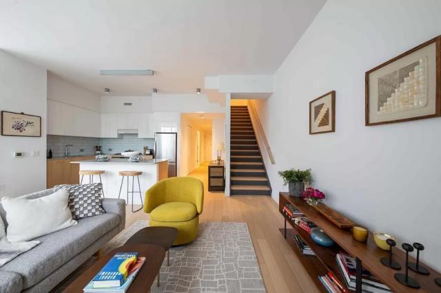 Foto del edificio - 2 bedroom in Queens NY 11102