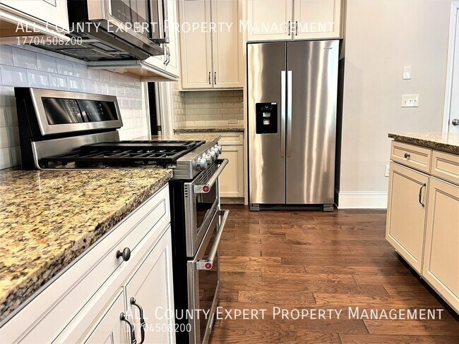 Foto del edificio - 6512 Crosscreek Ln