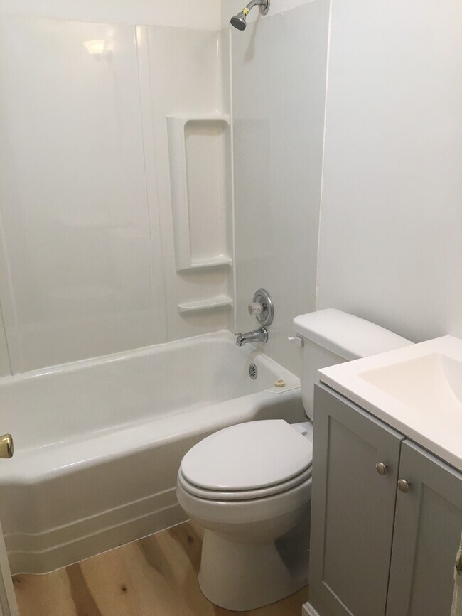 Foto del edificio - 200 Darlington Ave