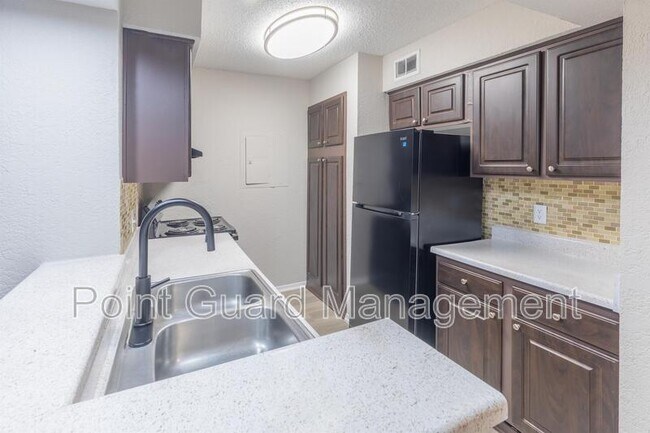 Building Photo - 2228 Ridgmar Plaza - 34