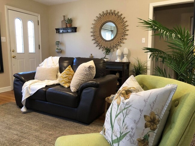 Foto del edificio - 487 Kentucky Ave