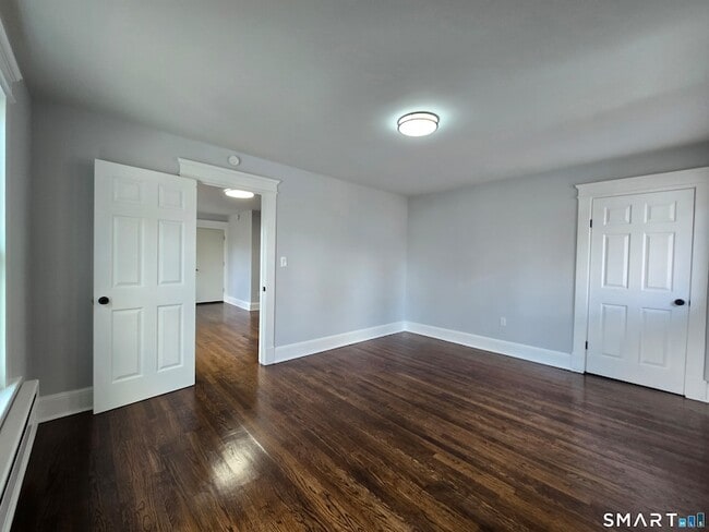 Building Photo - 38 Beverly Ave