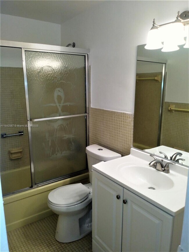 Foto del edificio - 2 bedroom in North Miami Beach FL 33165