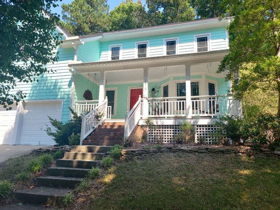 Primary Photo - 1819 Farmington Grove Dr