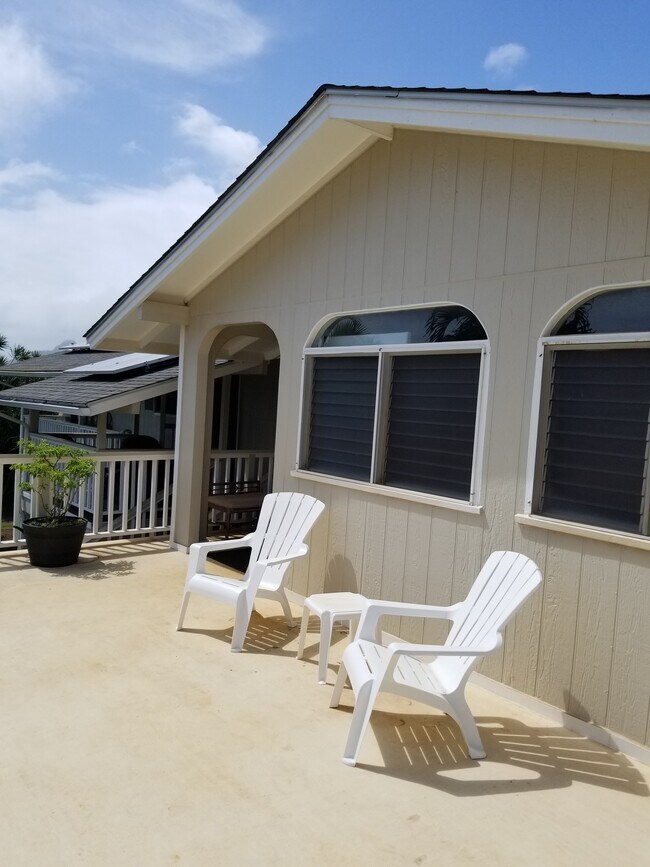 Lanai - 1675 Malakia Street Unit #2