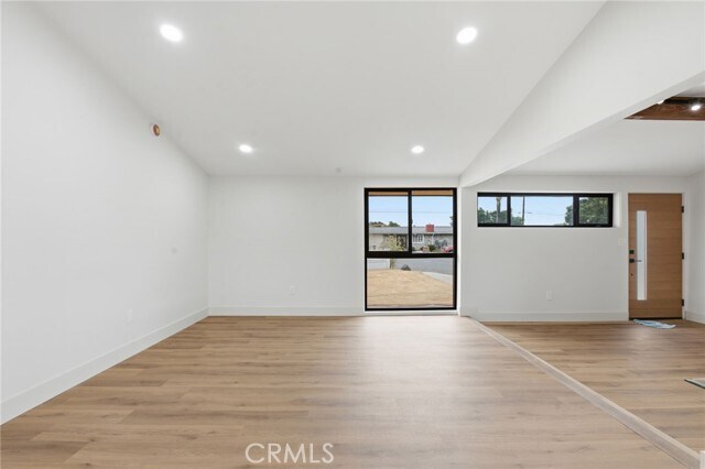 Foto del edificio - 1261 E Ada Ave