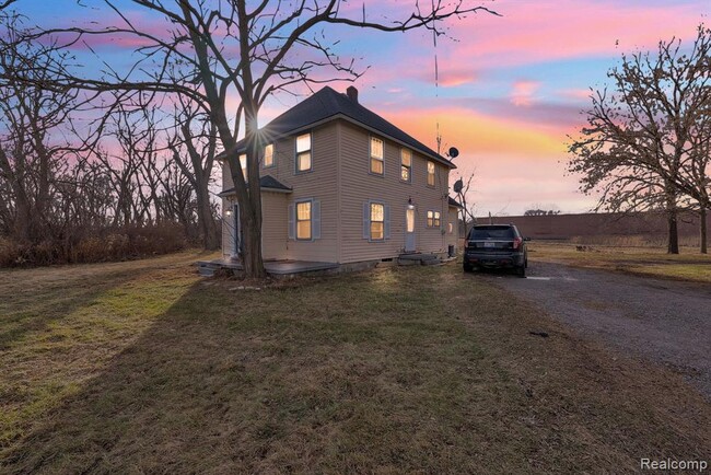 Building Photo - 3524 S Haggerty Rd