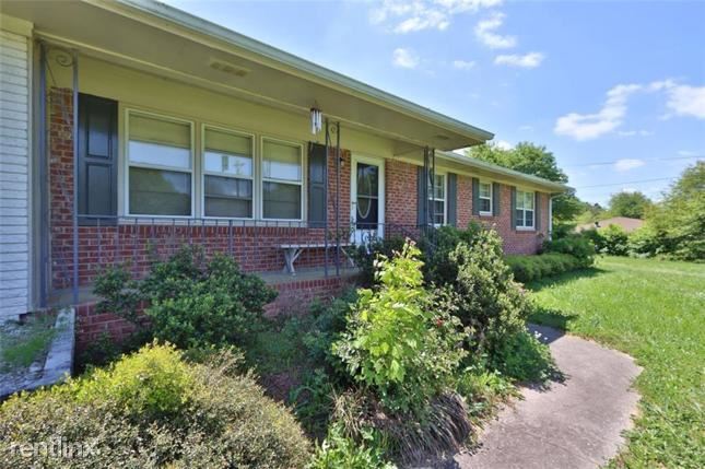 Building Photo - 3 br, 1 bath House - 6820 Highway 20