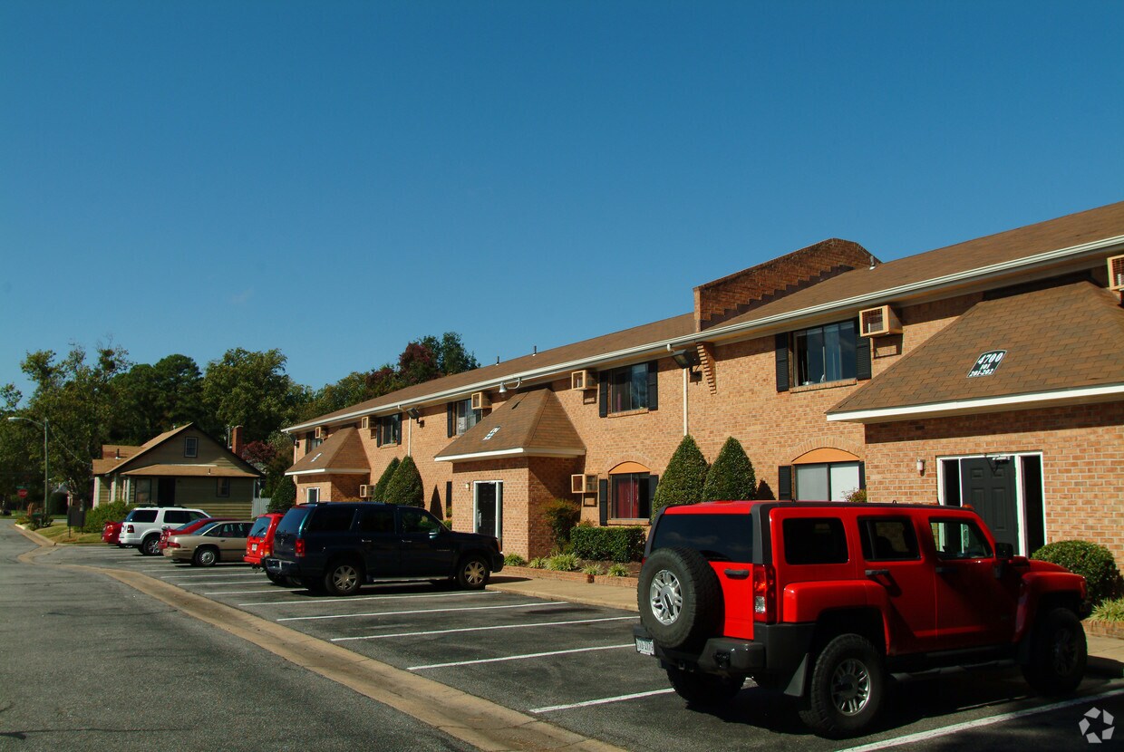 Dove Landing Maple Terrace Apartments 4700 Maple Terrace Ct Virginia