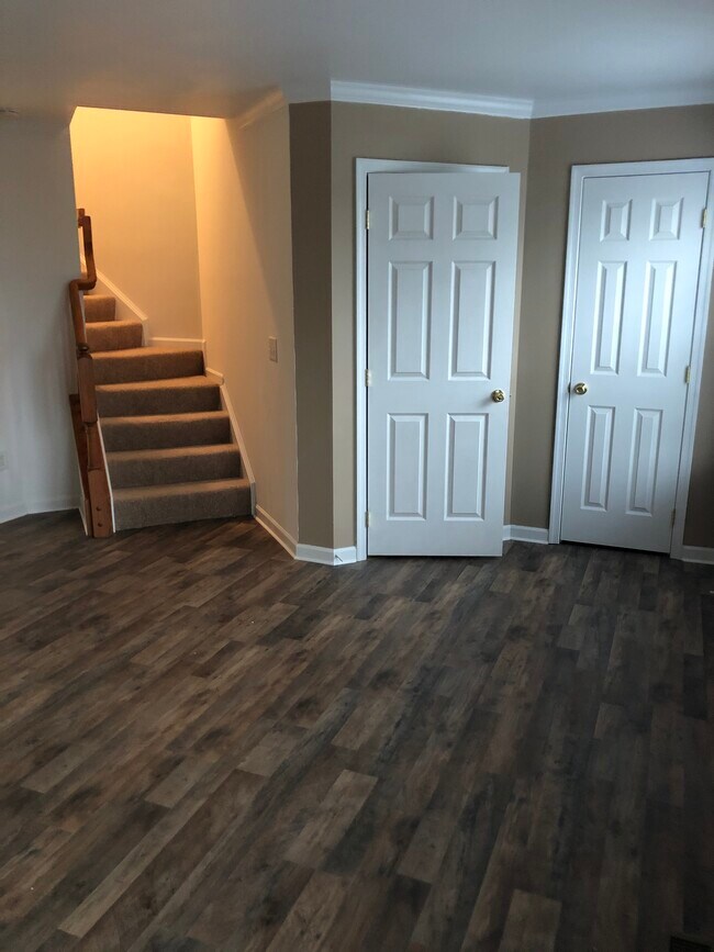 Foto del edificio - 103 Aero St