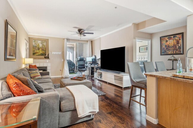 Foto del edificio - 501 Gibson Dr