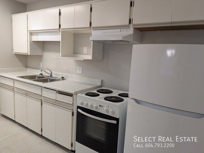 Photo du bâtiment - 5662 Vedder Road35