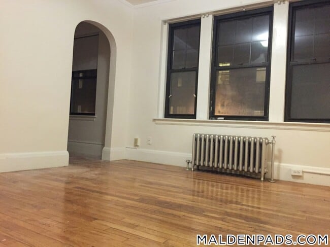 Foto del edificio - 349 Pleasant St