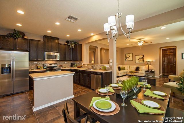 Building Photo - 3 br, 2 bath House - 7523 Copper Mdw