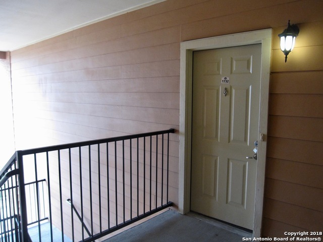 Building Photo - 6160 Eckhert Rd