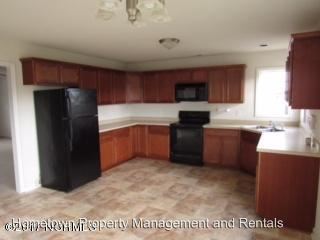 Foto del edificio - 246 Smallwood Rd