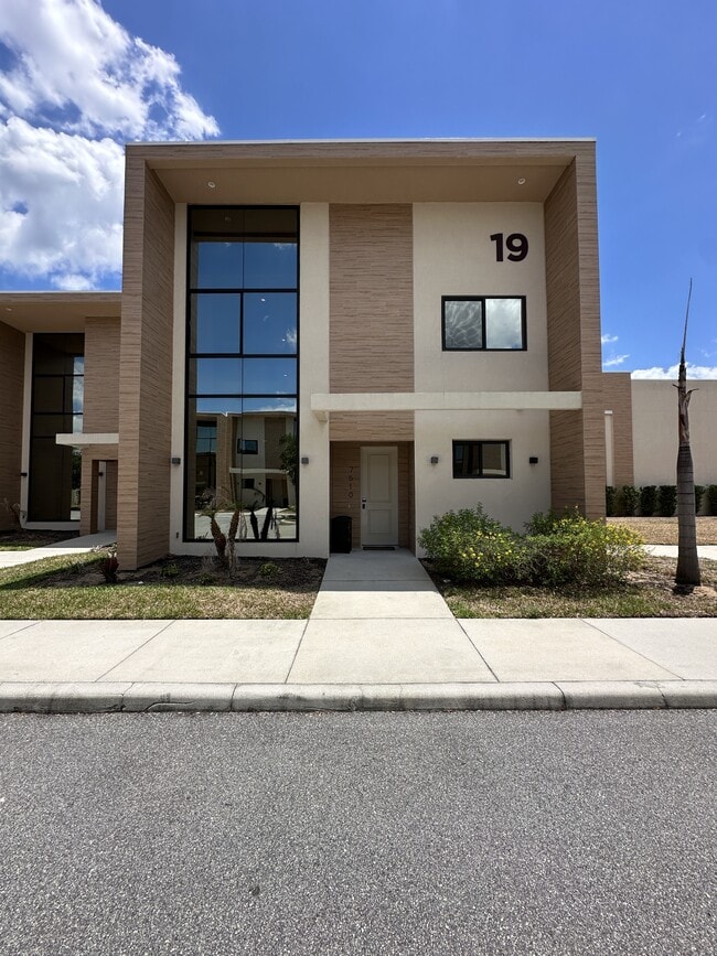 Building Photo - 7510 Brooklyn Dr