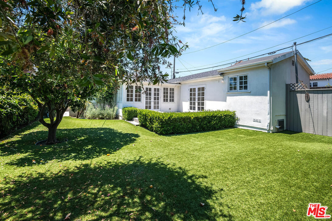 Foto principal - 3018 Manning Ave