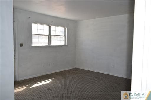 Building Photo - 53 Larch St