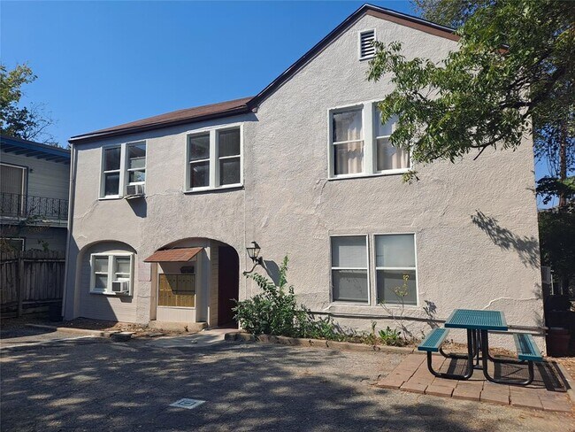 Foto del edificio - 1906 San Gabriel St