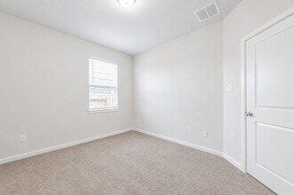 Building Photo - 7819 Wyndham Hbr Ct