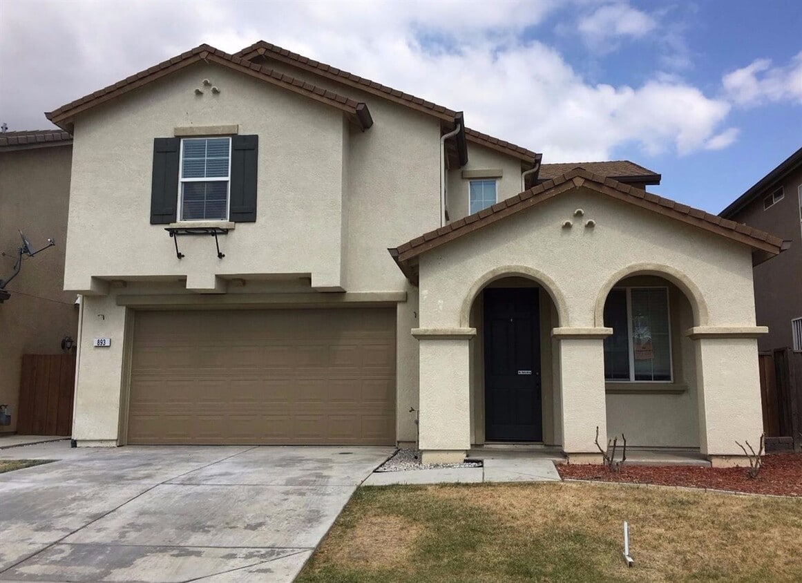 Primary Photo - COMING SOON! VERY NICE 3 BEDROOM 2 BATH HO...