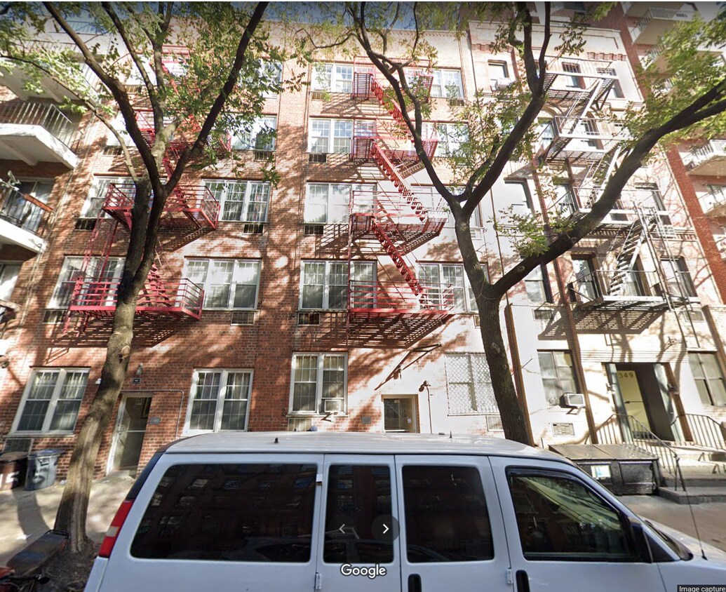 Foto del edificio - 347 E 78th St