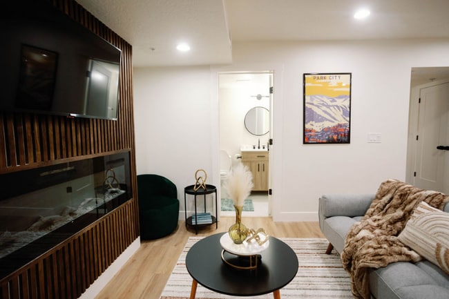 Photo - 2260 Park Ave Apartment