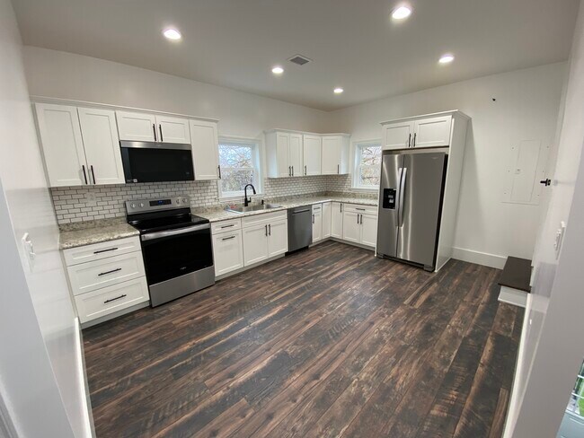 Building Photo - 39 W Prospect Ave