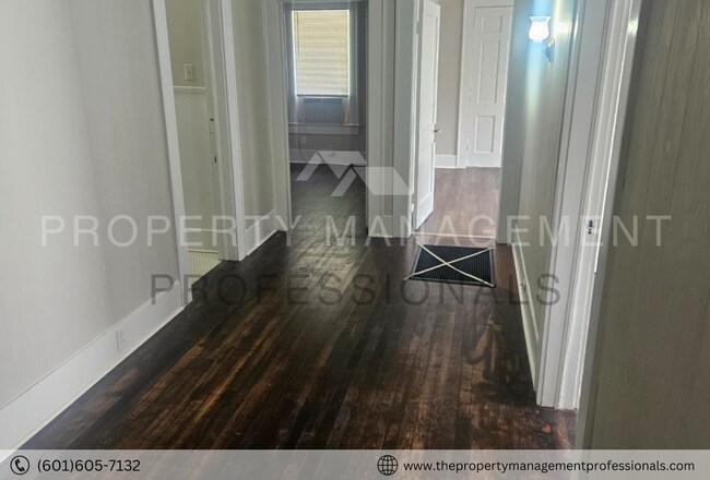 Foto del edificio - Renovated and Ready!