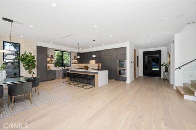 Building Photo - 4629 Burnet Ave