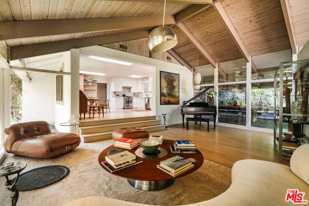 Foto principal - 7235 Woodrow Wilson Dr