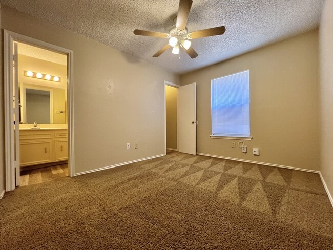 Building Photo - 3409 Hyden Ave