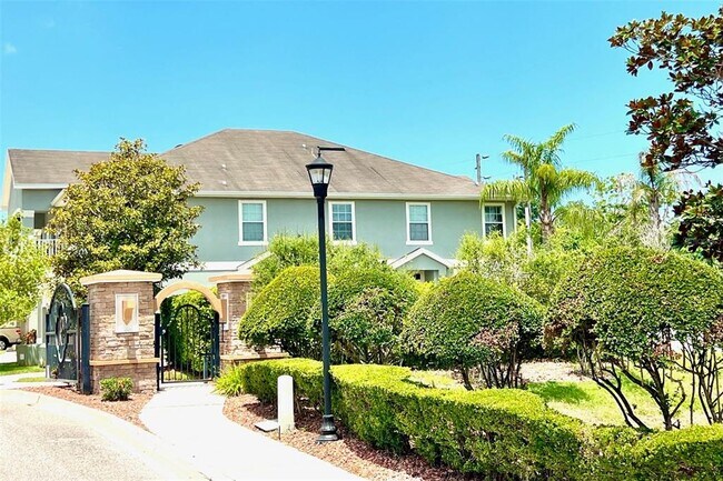 Building Photo - 8427 Blue Rock Dr