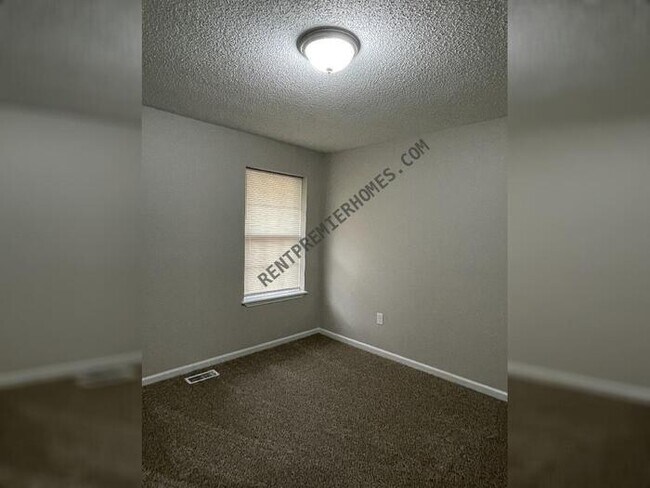 Foto del edificio - 3 Havenwood Ln