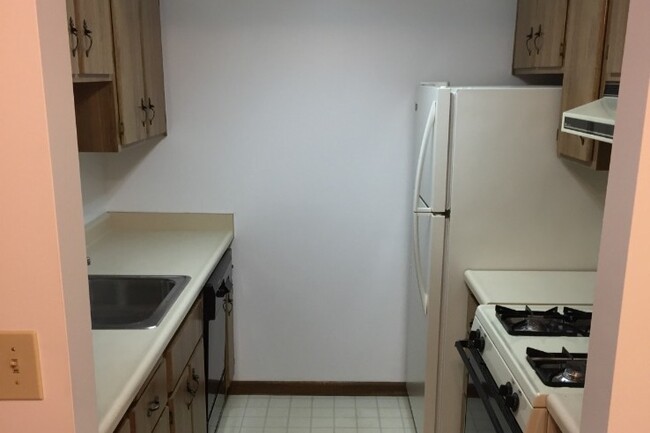 Foto del edificio - 495 Ewing St